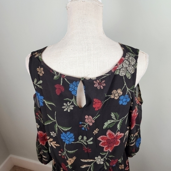 Signature Collection Women’s Chiffon Cold Shoulder Floral Dress Size Large - Picture 9 of 9